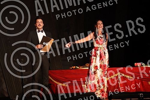 The project Opera on the water on the plateau behind the Geozavod was realized for the fourth time in the capital of Serbia, and the program included an all-evening performance of the opera Rigoletto, in which the main title role was played by the fa