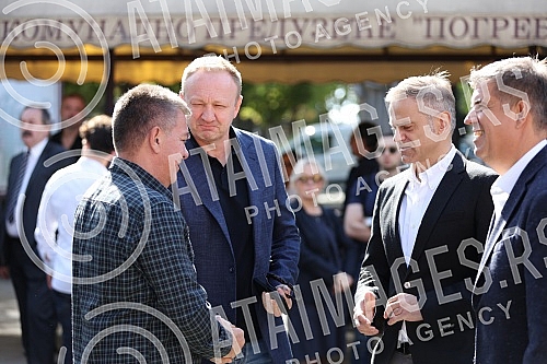 Srbijanka Turajlic, a retired professor of the University of Belgrade and an activist for human rights and freedoms, was buried at the New Cemetery.Profesorka Univerziteta u Beogradu u penziji i i aktivistkinja za ljudska prava i slobode Srbijanka 