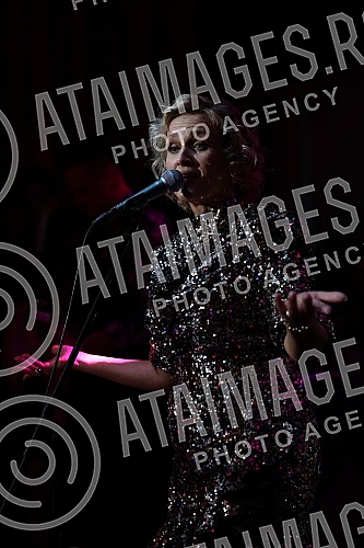 One of the most luxurious voices of the regional music scene, Vanna held her first solo concert in Belgrade in the BitefArtCafe club as part of the tour called 