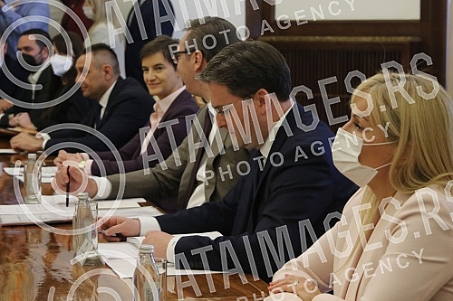 The President of the Republic of Serbia, Aleksandar Vucic, met with the delegation of the Republika Srpska, led by the Chairman of the Presidency of Bosnia and Herzegovina, Milorad Dodik, and the President of the Republika Srpska, Zeljka Cvijanovic. 