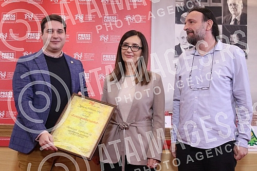 The annual awards ceremony of the Association of Journalists of Serbia was held on UNS Day, December 21 at the Press Center of the Association of Journalists of Serbia.Svecano urucenje godisnjih nagrada Udruzenja novinara Srbije odrzano je na Dan U