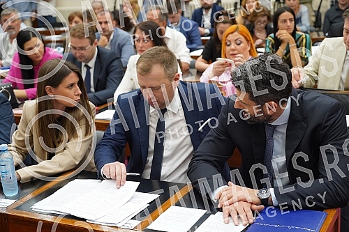 The President of the Assembly of the City of Belgrade Nikola Nikodijevic has scheduled the Session of the Assembly of the City of Belgrade on whose agenda is the election of the Mayor of Belgrade, Deputy Mayor and members of the City Council.Predse