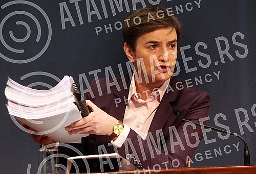 After the session of the Government of the Republic of Serbia, the Prime Minister of Serbia, Ana Brnabic, addressed the media. Po zavrsetku sednice Vlade Republike Srbije predsednica Vlade Srbije Ana Brnabic obratila se medijima. 