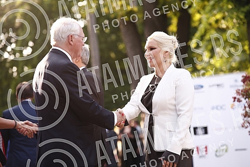 US Ambassador to Serbia Christopher Hill hosted a reception to celebrate the national holiday of the United States, Independence Day.Ambasador SAD u Srbiji Kristofer Hil priredio je prijem povodom proslave nacionalnog praznika Sjedinjenih Americkih