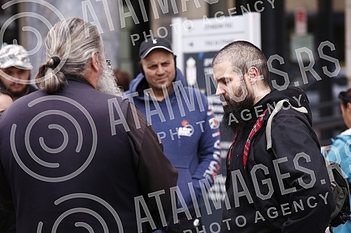 Those detained for violence during the Europride were released from custody at the First Basic Public Prosecutor's Office in Belgrade.Privedeni za nasilje tokom odrzavanja Europrajdu su pusteni iz pritvora u Prvom osnovnom javno tuzilsatvu u Beogra