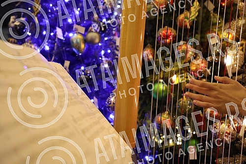 Opening of Vuk's Christmas Corner - the first Christmas concept pop-up store in Belgrade.Otvaranje Vukovog bozicnog kutka - prve Christmas concept pop-up prodavnice u Beogradu.