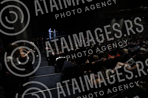 The double, 54th and 55th editions of Bitef, were officially opened tonight at the Yugoslav Drama Theater.Dvostruko, 54. i 55. izdanje Bitefa, svecano je otvoreno veceras u u Jugoslovenskom dramskom pozoristu