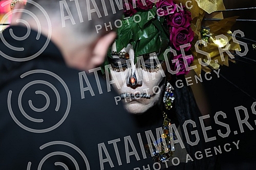 The Embassy of Mexico in Serbia and the Cervantes Institute in Belgrade mark the famous Mexican holiday Day of the Dead with a big celebration and presentation of the traditional altar of the dead.Ambasada Meksika u Srbiji i Institut Servantes u Be