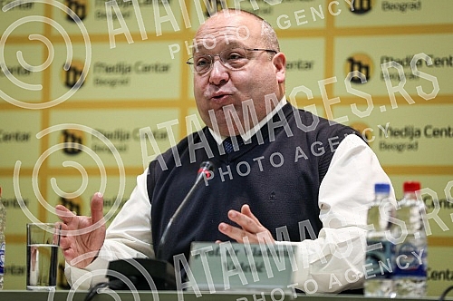 Black and White Movement press conference - for a just Serbia where Vladimir Vuletic, the movement's president, spoke.Konferencija za medije Pokreta CRNO NA BELO - za pravednu Srbiju na kojoj je govorio Vladimir Vuletic, predsednik pokreta.