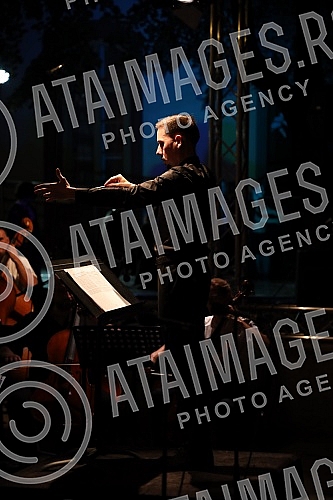 On the stage in the courtyard of the Captain Misa building, the new season of the THEATER theater was solemnly opened with the concert 