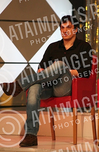 The beginning of the second season of the show Farm on Pink TV.
Pocetak druge sezone rijaliti soua Farma na televiziji Pink. The beginning of the second season of the show Farm on Pink TV.
Pocetak druge sezone rijaliti soua Farma na televiziji Pink.