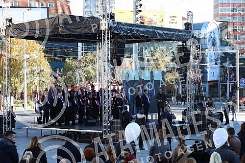 The World Day of Remembrance for the Victims of Traffic Accidents was marked today on the Republic Square in Belgrade with a special program, after which 492 white balloons were symbolically released into the sky in memory of the same number of peopl