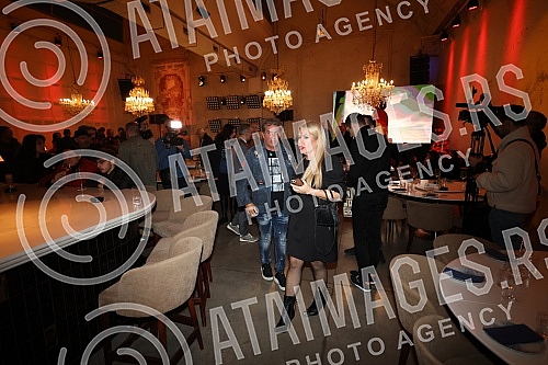 Zoran Kiki Lesendric and the group Piloti promoted the album 