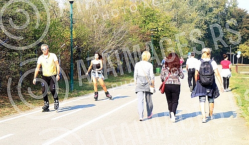 Lake Ada cignalija at Saturday morning.Ada ciganlija u subotu pre podne.