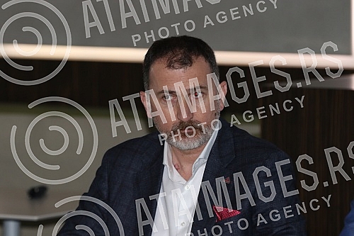 The Chess Federation of Serbia organized a gathering with the media at the Crowne Plaza Hotel on the occasion of the signing of the Agreement on the organization of the FIDE Grand Prix tournament in Belgrade, which will be held from February 28 to Ma