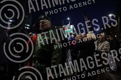 War veterans and People's Patrols organized a protest on the day of the beginning of the NATO aggression on our country, in front of the General Staff.Ratni veterani i Narodne patrole organizovali su protest na dan pocetka agresije NATO pakta na na
