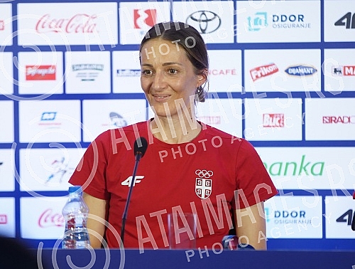 The women's volleyball national team of Serbia, which won a bronze medal at the Games in Tokyo, arrived in Belgrade, and on that occasion a press conference was held at the Nikola Tesla Airport.Zenska odbojkaska reprezentacija Srbije, koja je na Ig