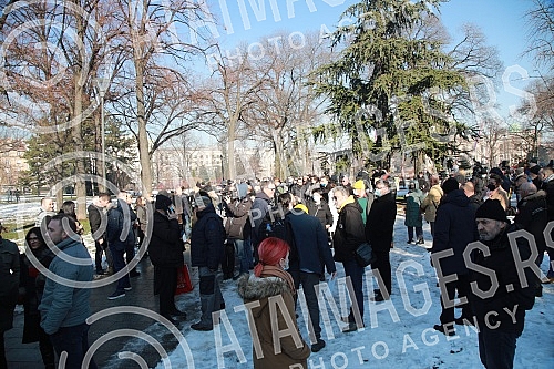 On the fourth anniversary of the murder of Oliver Ivanovic, citizens and opposition leaders gathered in front of the Presidency of the Republic of Serbia, and then went for a walk along the route to the Church of St. Mark under the slogan On the fourth anniversary of the murder of Oliver Ivanovic, citizens and opposition leaders gathered in front of the Presidency of the Republic of Serbia, and then went for a walk along the route to the Church of St. Mark under the slogan