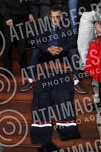 In front of the Belgrade City Assembly, the Movement for Reversal 