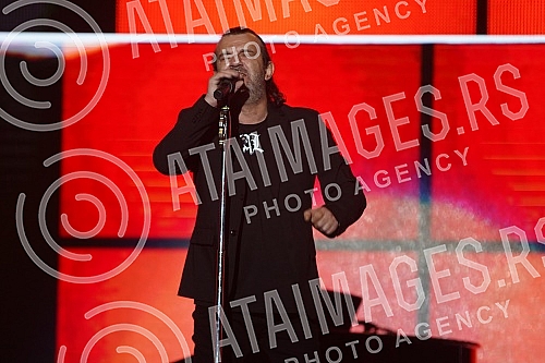 Aleksandar Vuksanovic - Aca Lukas celebrates his 54th birthday today, and on that occasion he held a traditional concert in Stark Arena.Aleksandar Vuksanovic - Aca Lukas danas proslavlja svoj 54. rodjendan, a tim povodom odrzao je tradicionalni kon