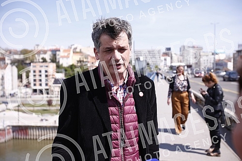 April 8, 2022 marks the 28th anniversary of the death of the journalist Duga Radislava Dada Vujasinovic, which is still unclear, and on that occasion the Independent Association of Journalists of Serbia invited colleagues, as well as all citizens, to