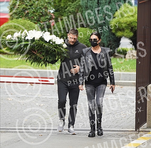 Funeral of songwriter and hitmaker Marina Tucakovic at the New Cemetery.Sahrana tekstopisaca i hitmejkerke Marine Tucakovic na Novom groblju.