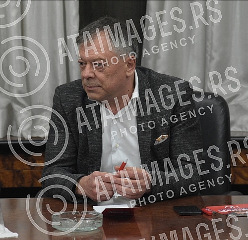 Meeting of the Socialist Party of Serbia in Nis with members from Kosovo.
Sastanak Socijalisticke partije Srbije u Nisu sa clanovima sa Kosova. Meeting of the Socialist Party of Serbia in Nis with members from Kosovo.
Sastanak Socijalisticke partije Srbije u Nisu sa clanovima sa Kosova.