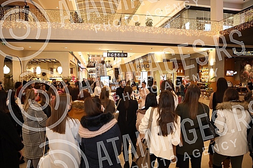 Famous Italian brand KIKO Milano is organizing the first MAKE-UP MARATHON this weekend in the shopping center Galerija in Belgrade, and on the first day the first face of the KIKO Milano brand in Serbia, influencer Dunja Jovanic and make-up artist Dr