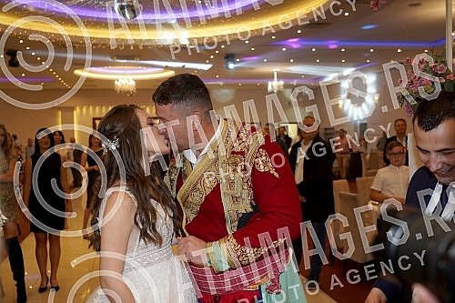 Wedding festivities on the occasion of the wedding of Vuk Djuricic and Mile were held at the Wedding Center Vanilla in Stara Pazova.Svadbeno veselje povodom vencanja Vuka Djuricica i Mile upriliceno je u Wedding centru Vanilla u Staroj Pazovi.