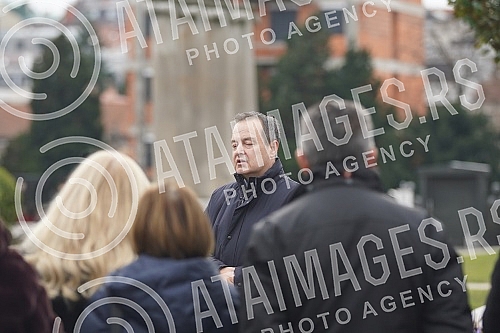 A memorial service on the occasion of the 40th day since the death of Milutin Mrkonjic was held at the New Cemetery.Pomen povodom 40 dana od smrti Milutina Mrkonjica odrzan je na Novom groblju.