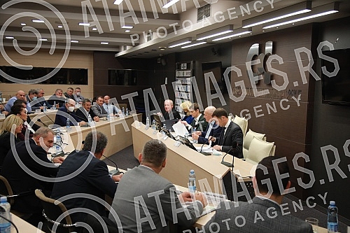 In the Federation of Independent Trade Unions of Serbia, Prime Minister Ana Brnabic, Minister of Finance Sinica Mali and Minister of Labor, Employment, Veterans and Social Affairs Darija Kisic Tepavcevic talked with members of the SSSS Presidency and