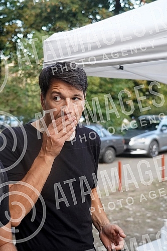 Grand opening of the terrain made of 20,000 recycled sneakers in Block 70.Svecano otvaranje terena napravljenog od 20.000 recikliranih patika u Bloku 70.