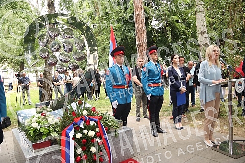 In Banja Luka, the 30th anniversary of the death of 12 babies at the Clinical Center due to lack of oxygen was marked at the Zivot memorial.U Banjaluci je kod spomen-obelezja Zivot obelezena 30. godisnjica stradanja 12 beba u Klinickom centru zbog 