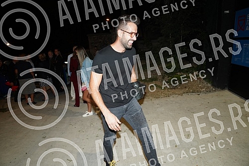 The Elar group, consisting of Anja Alac and Boris Bunjac, held a concert at the Summer Stage of the Belgrade Drama Theater.
Sastav Elar, koji cine Anja Alac i Boris Bunjac je odrzao koncert na Letnjoj sceni Beogradskog dramskog pozorista. The Elar group, consisting of Anja Alac and Boris Bunjac, held a concert at the Summer Stage of the Belgrade Drama Theater.
Sastav Elar, koji cine Anja Alac i Boris Bunjac je odrzao koncert na Letnjoj sceni Beogradskog dramskog pozorista.