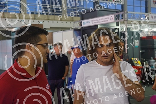 As part of the 64th International Fair of Technology and Technical Achievements at the Belgrade Fair, in Hall 3 at the PR-DC stand (Pink Research & Development Center), DJ Zex played music at the After Work Matinee.U okviru 64. Medjunarodnog sajma 
