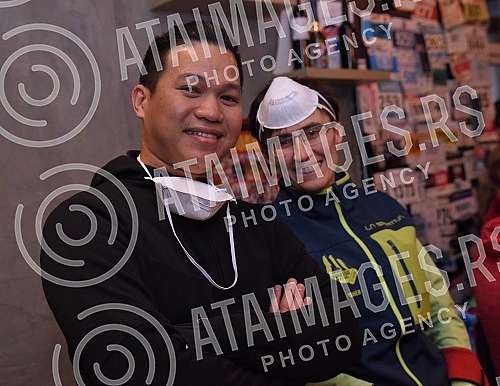 Public training SMOG JOG Belgrade: Running under the masks held organized by the Belgrade Racing Club and the site trcanje.rs.Odrzan javni trening  SMOG JOG Beograd: Trcanje pod maskama u organizaciji  Beogradskog trkackog kluba i sajta trcanje.rs.