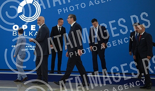 The Open Balkan Leaders' Summit was opened in the Palace of Serbia.U Palati Srbija otvoren je Samita lidera Otvorenog Balkana.