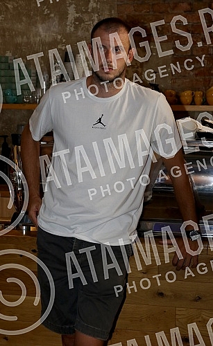 Promotion of new Gillette product hel in kafe Magazin.Promocija novog Zilet (Gillette) proizvoda u kafeteriji Magazin.