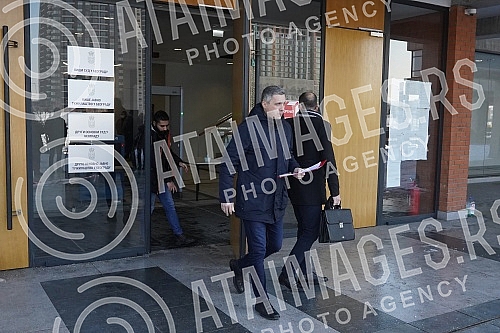 The president of the Serbian movement Dveri, Bosko Obradovic, held a press conference in front of the Second Basic Public Prosecutor's Office, on the occasion of filing criminal charges for theft in a referendum.Predsednik Srpskog pokreta Dveri Bos