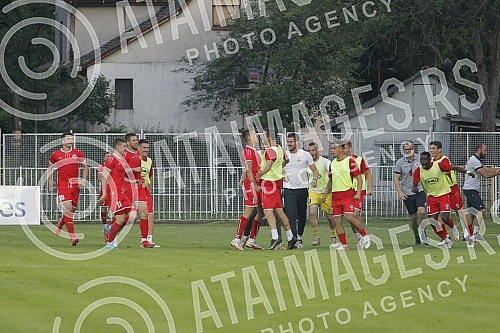 In the first match of the barrage to fill the Linglong Tire of the Serbian Super League, New Belgrade's IMT competed with the team from Novi Pazar at the FC Cukaricki stadium.Novobeogradski IMT je u prvom mecu baraza za popunu Linglong Tire Super l