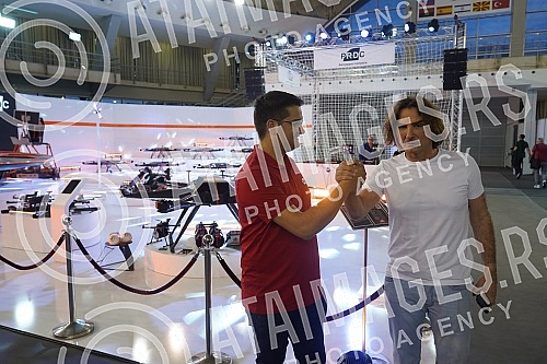 As part of the 64th International Fair of Technology and Technical Achievements at the Belgrade Fair, in Hall 3 at the PR-DC stand (Pink Research & Development Center), DJ Zex played music at the After Work Matinee.U okviru 64. Medjunarodnog sajma 