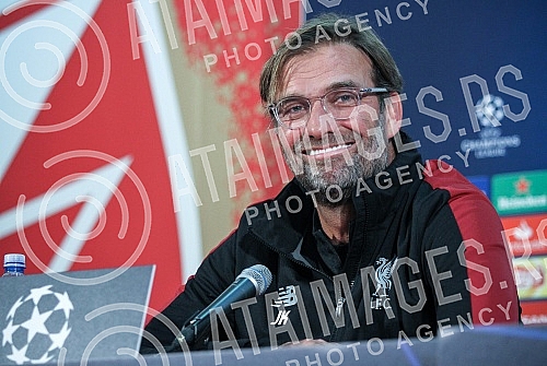 Press conference of Jurgen Klopp before the match of 4 rounds of Group C in the Champions League.
Pres konferencija Jirgena Klopa pred utakmicu 4 kola grupe C u Ligi sampiona. Press conference of Jurgen Klopp before the match of 4 rounds of Group C in the Champions League.
Pres konferencija Jirgena Klopa pred utakmicu 4 kola grupe C u Ligi sampiona.