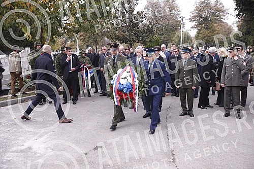 The Embassy of the Russian Federation in Belgrade marked Armistice Day in the Great War by laying wreaths at the Memorial Ossuary to Russian soldiers killed in the First World War.Polaganjem venaca na Spomen-kosturnicu ruskim vojnicima stradalim u 