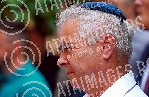 The ceremony of placing the first 10 