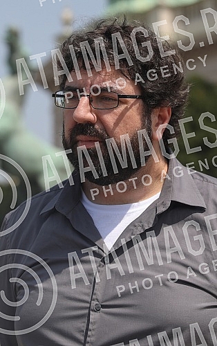 Open Civic Platform ACTION and the Let's Not Drown Belgrade Initiative organized a press conference on the proposed amendments to the Law on Waters, which violates the Constitution and almost openly legalizes corruption in leasing water land. Otvor