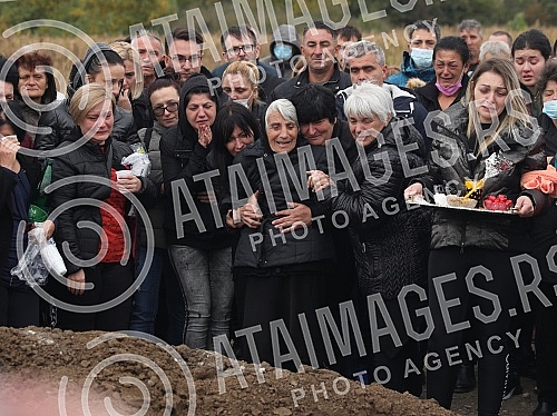 The Djokic family from Aleksinac, who were presumably killed between September 26 and 27 in the area of the village of Moravac, were seen off by relatives, neighbors, friends and priests from Goran's mother's house for eternal rest in the cemetery in The Djokic family from Aleksinac, who were presumably killed between September 26 and 27 in the area of the village of Moravac, were seen off by relatives, neighbors, friends and priests from Goran's mother's house for eternal rest in the cemetery in