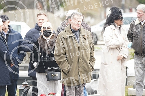 A memorial service on the occasion of the 40th day since the death of Milutin Mrkonjic was held at the New Cemetery.Pomen povodom 40 dana od smrti Milutina Mrkonjica odrzan je na Novom groblju.