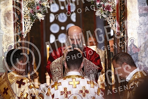 The Serbian Patriarch Porfirije was enthroned in the Peck Patriarchate Monastery, in Kosovo and Metohija, on the throne of the Archbishop of Pec and Serbian Patriarchs, and the act of ordination took place on the Feast of the Intercession of the Bles