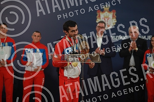 The President of the Republic of Serbia, Aleksandar Vucic, received the winners of gold medals at the European Boxing Championships, Vahid Abasov and Artyom Ageyev, as well as members of the delegation of the Boxing Federation of Serbia and the Olymp