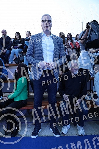 Mozzart's famous action Mozzart's famous action